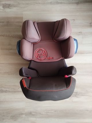 Silla de coche Cybex con Isofix. De 15 a 36 kg.