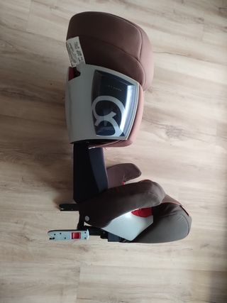 Silla de coche Cybex con Isofix. De 15 a 36 kg.
