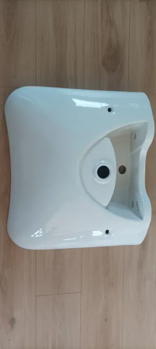 Lavabo Roca Access Porcelana Mural