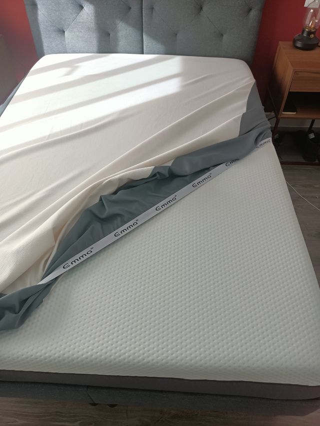 Colchón, base y cabecero Emma 135x190