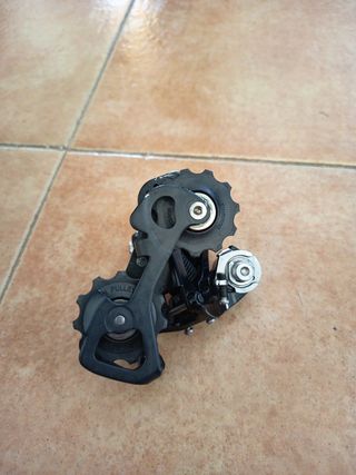 Desviador trasero Shimano 105