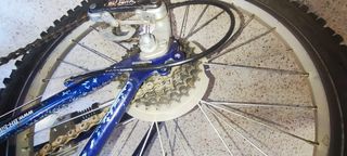 Bicicleta BH California con regalo