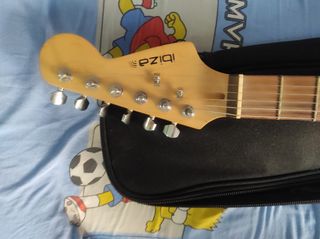 Guitarra Eléctrica Ibiza con Funda y Cable