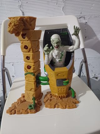Figura de acción Hasbro Momia
Años 2000