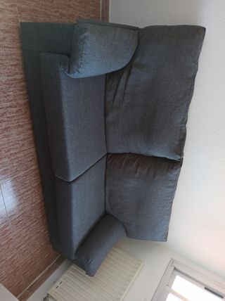 Sillón de tela gris