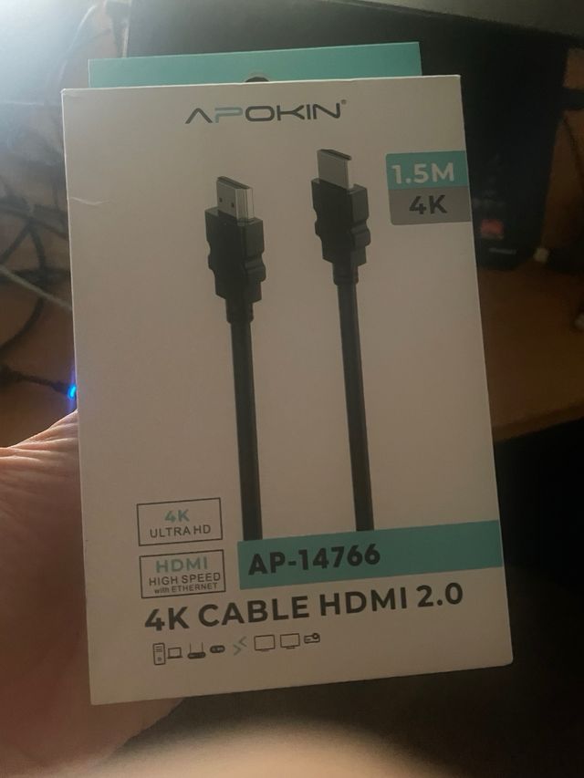 Cable HDMI 1.5m 4K 2.0 en su caja original