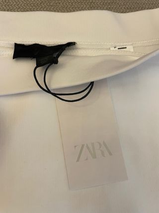 Falda Zara tablas con ribetes