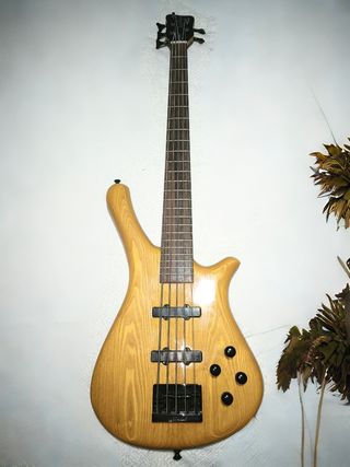 Bajo Warwick Rock Bass 5 cuerdas