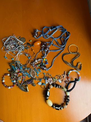 Lote de Joyas y Bisutería Variada