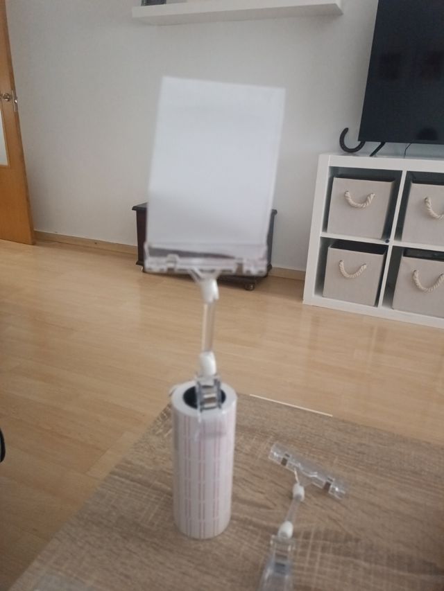 Pinzas transparentes para expositores