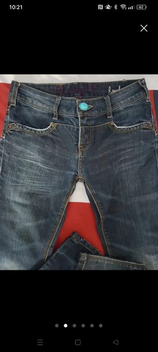 Tejano Desigual Talla 36.  HOY TU PONES EL PRECIO