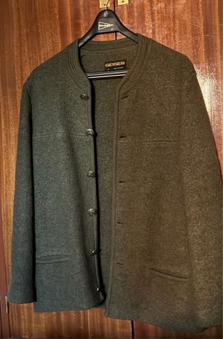 Abrigo austriaco Geiger verde oliva