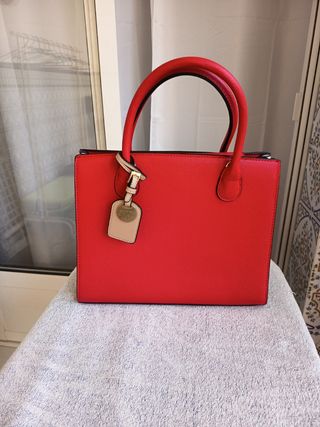 Bolso Rojo Penélope y Mónica Cruz