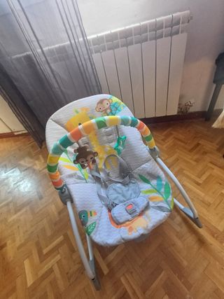 Hamaca Mecedora Bebé con Juguetes