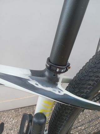 Reparación de bicicleta de carbono y piezas