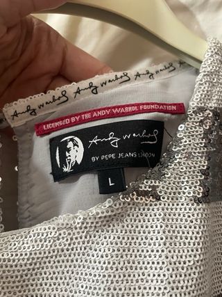 Pantalón Zara Beige + Top Pepe Jeans de regalo.