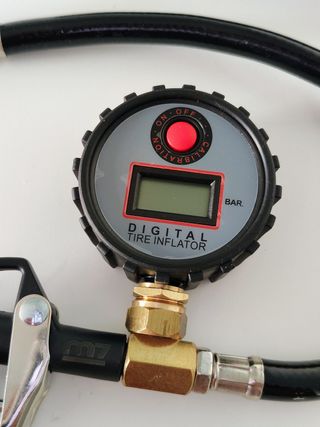 Inflador Neumáticos M7 Digital 11 Bar