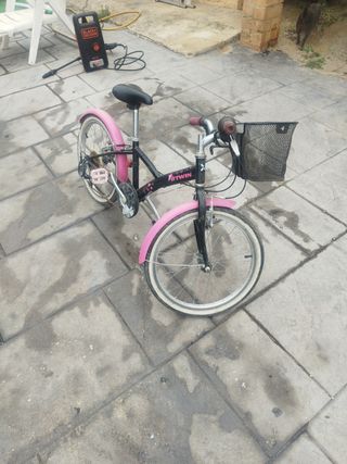 Bicicleta infantil Btwin rosa