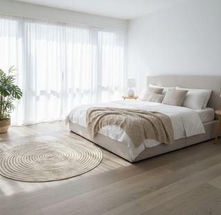Alfombra redonda de yute beige y blanco