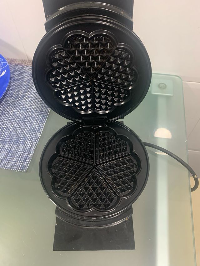 Crepera. Máquina para hacer crepes