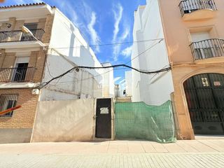 Terreno en venta en Lucena
