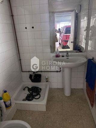 Local comercial en venta en Eixample Nord – La Devesa en Girona