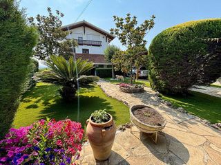Chalet en venta en Sant Esteve Sesrovires