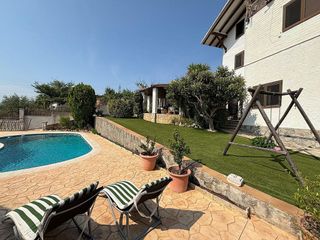 Chalet en venta en Sant Esteve Sesrovires