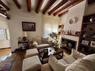 Chalet en venta en Sant Esteve Sesrovires