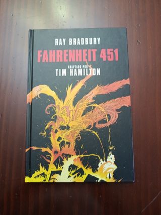 Fahrenheit 451 (Novela gráfica) / Ray Bradbury'...