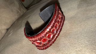 Pulsera flexible de bisutería con pedrería
