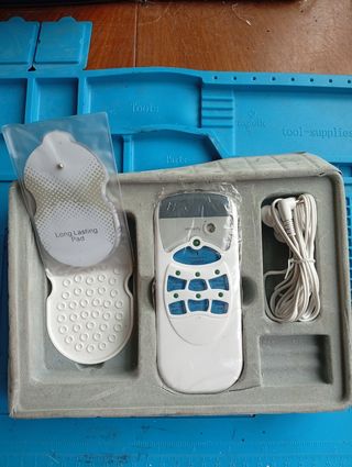 Elettrostimolatore TENS con Pad