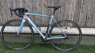 Bicicleta Carretera Berria Falcon de carbono 