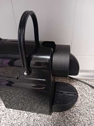 Cafetera Nespresso Inissia Negra