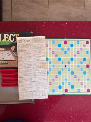Juego de mesa Intelect antiguo