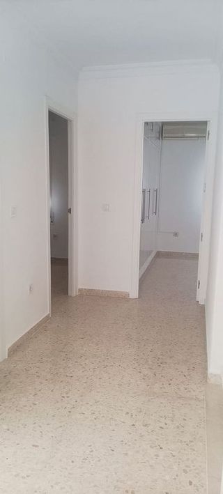 Casa adosada en alquiler en Gines