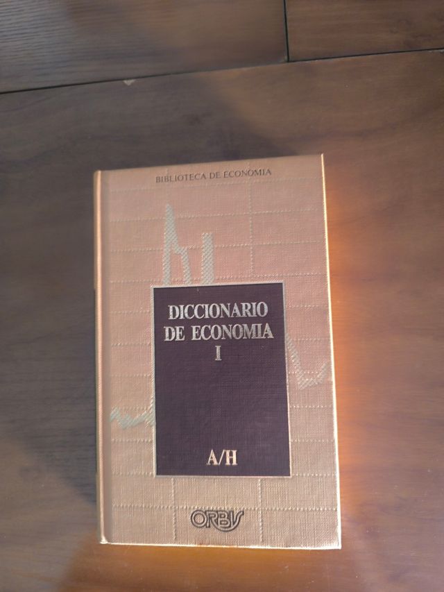 Lote 3 libros economia