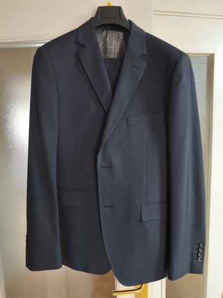 Traje de hombre azul