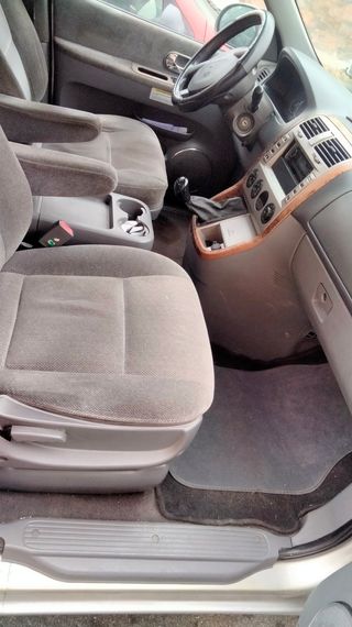 KIA Carnival 2002