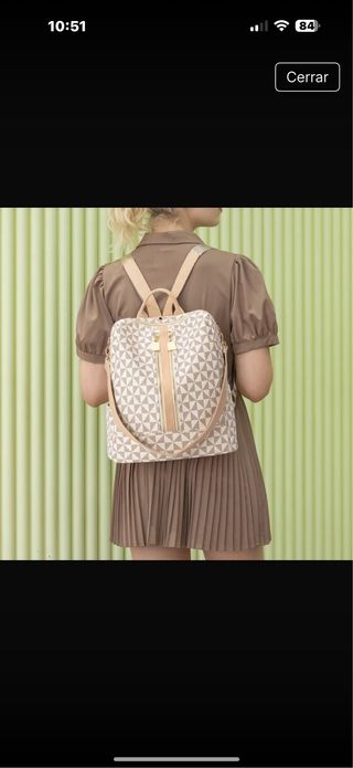 Bolso y mochila de mujer
