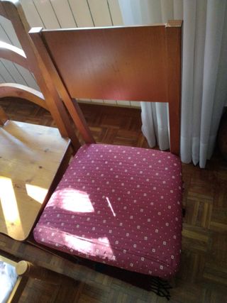 Sillas de madera de haya,pino y tela