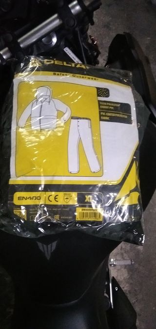 Chubasquero Delta 2 piezas Talla XL
