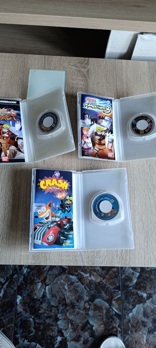 Batch 3: Naruto e Crash Games per PSP