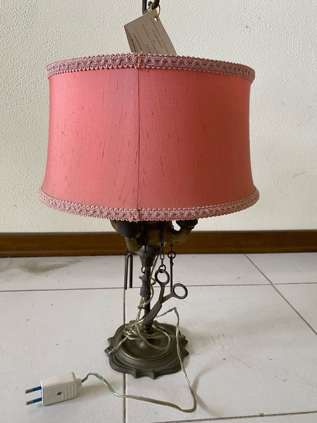 Lampada da tavolo antica vintage