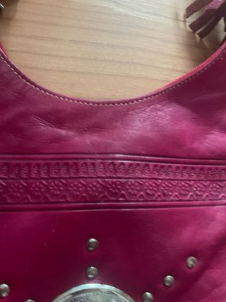 Bolso de cuero estilo corinto