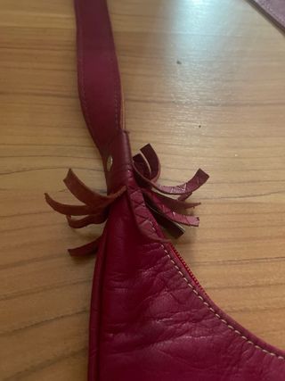 Bolso de cuero estilo corinto