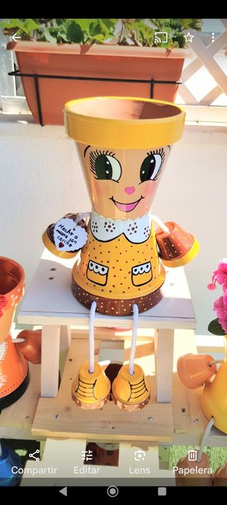 Muñeca Maceta pintada a mano.