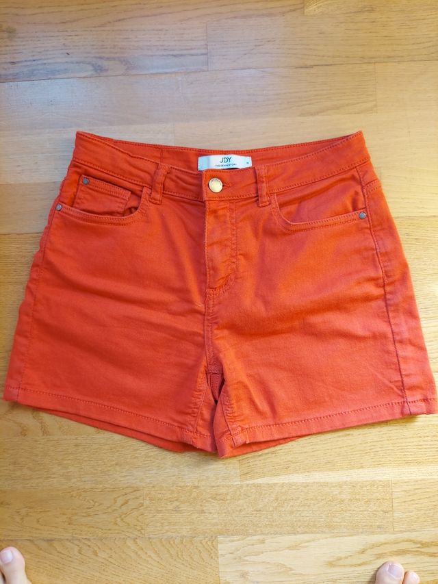 Pantalón corto JDY naranja talla M