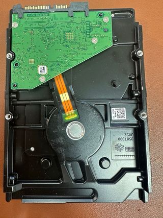 Disco Duro Seagate 2TB ST2000VX015-2XG102