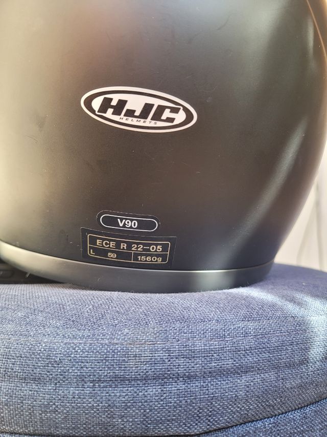 Casco de moto negro , una pena pero no es mi talla